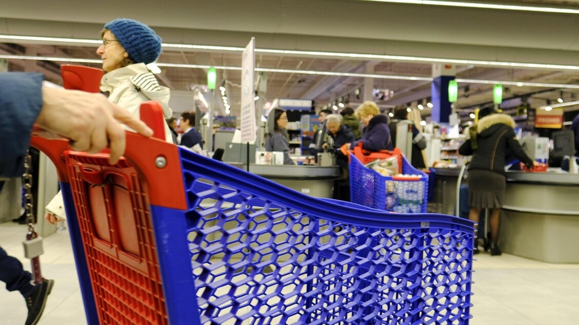 Sindacati, inaccettabili 175 licenziamenti Carrefour a Milano