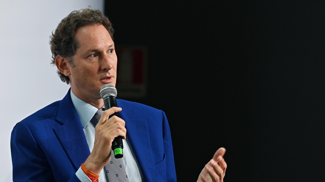 Elkann: "Posição com a Agência de Receita finalizada."