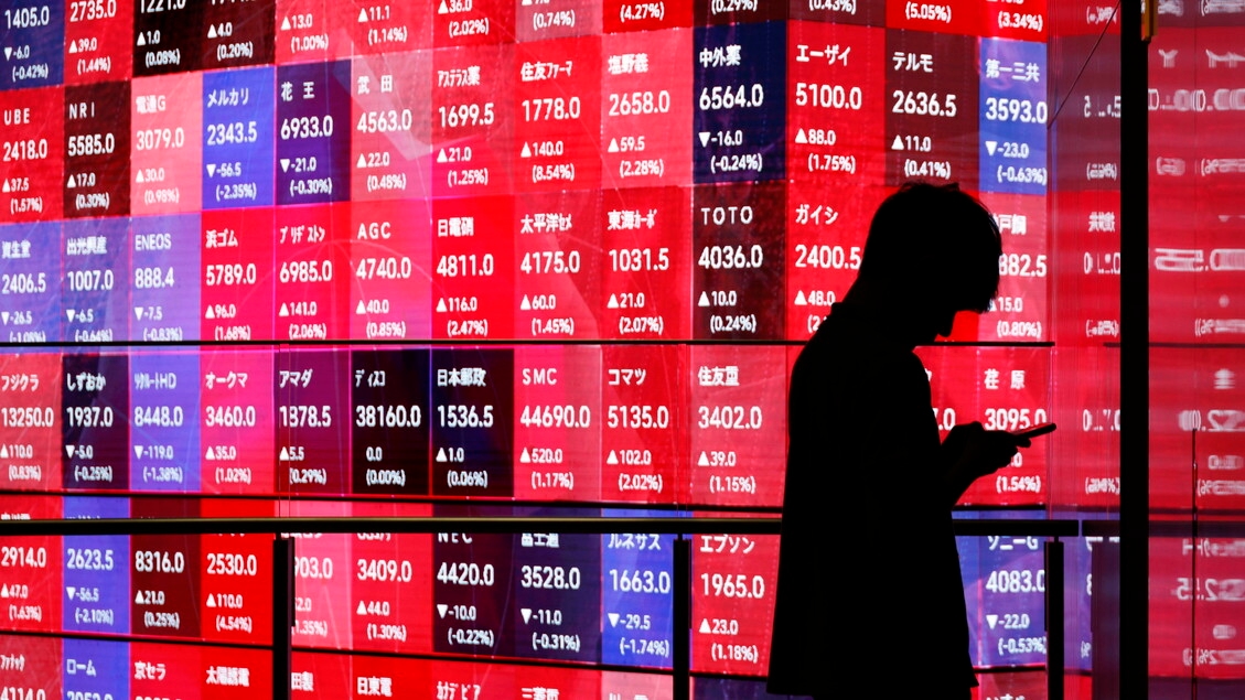 Tokyo Stock Exchange: Opens higher (+0.41%)