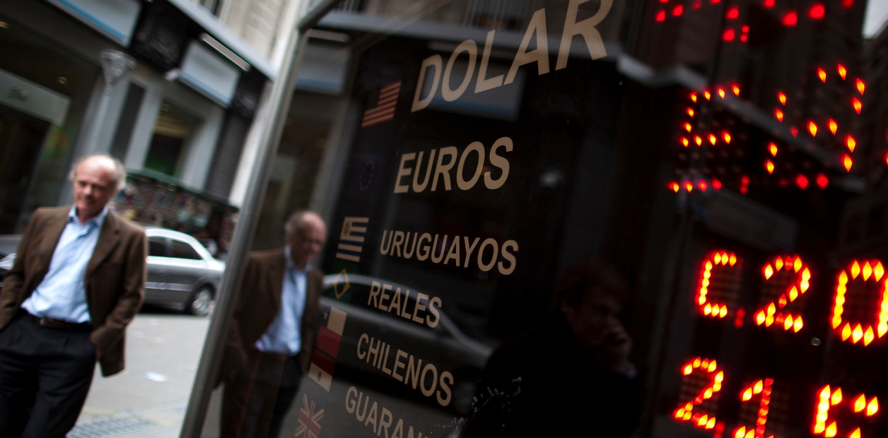 Blauer Dollar heute: Wie viel wird er diesen Sonntag, den 4. Mai, gehandelt?