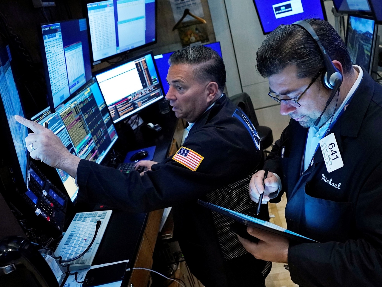 Mercati in rosso: il dollaro sale e crollano azioni e obbligazioni argentine