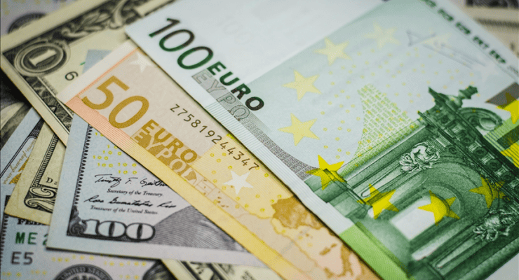 L'euro supera le 45 lire