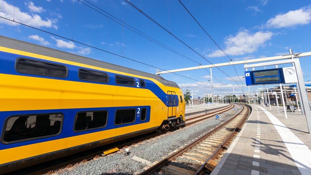 Streikdrohung bei der Bahn zurückgegangen, da Gewerkschaftsmitglieder Lohnvereinbarungen zurückzahlen
