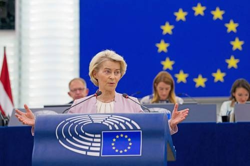 Wojna handlowa zaostrza się wraz z wprowadzeniem 30% ceł na towary z UE