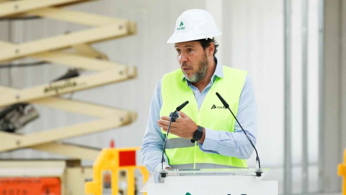 O Ministério dos Transportes está considerando a Siemens como uma alternativa aos trens Talgo no descontinuado trem de alta velocidade de baixo custo.
