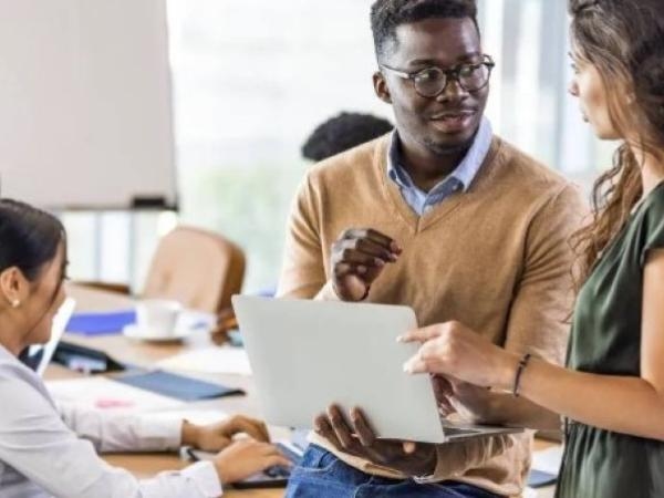 Pourquoi la loi de réforme du travail n’a pas été signée et quand sera-t-elle prête ?