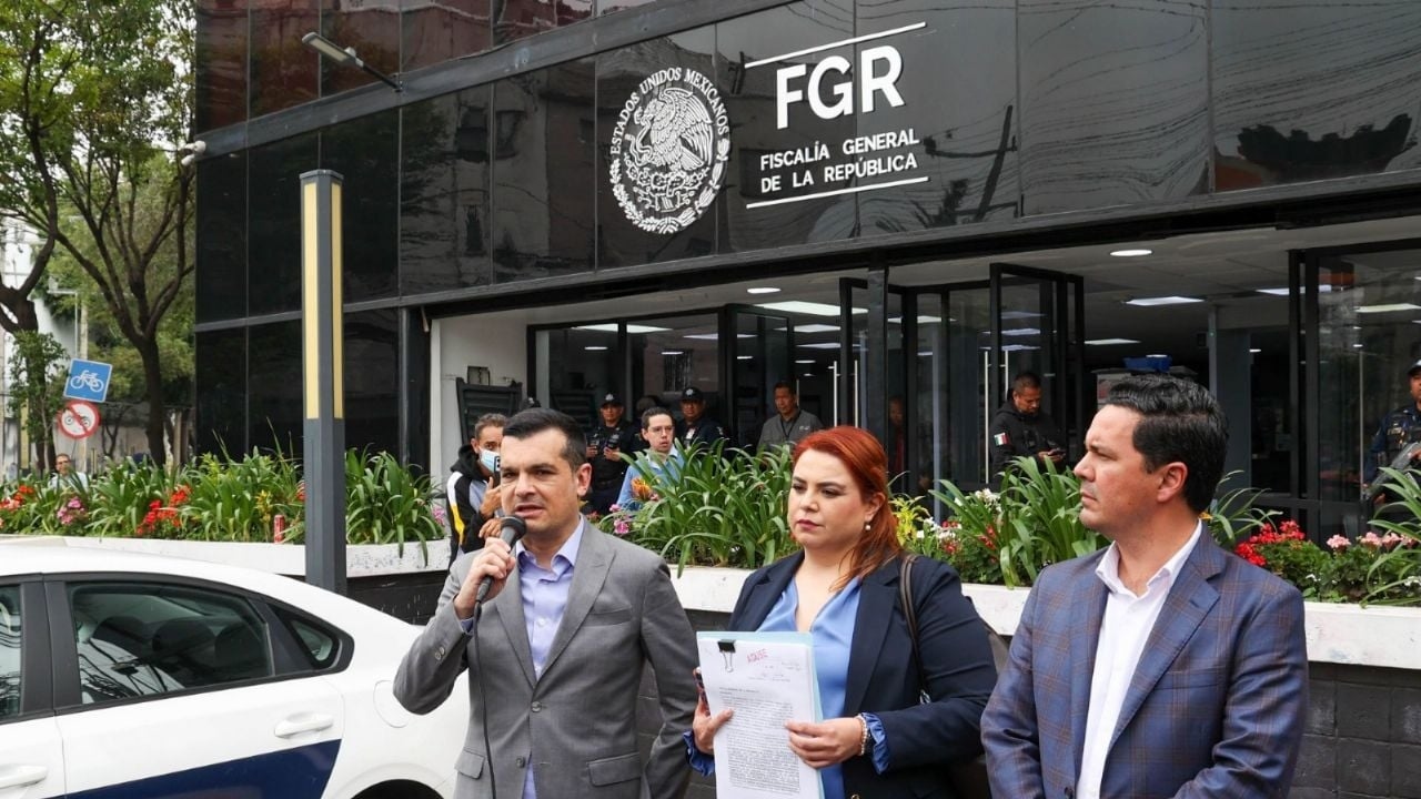 PAN (Partia Akcji Narodowej) złożyła skargę przeciwko Ricardo Mejíi Berdeji do Prokuratury Generalnej (FGR), oskarżając go o powiązania ze zorganizowaną przestępczością.