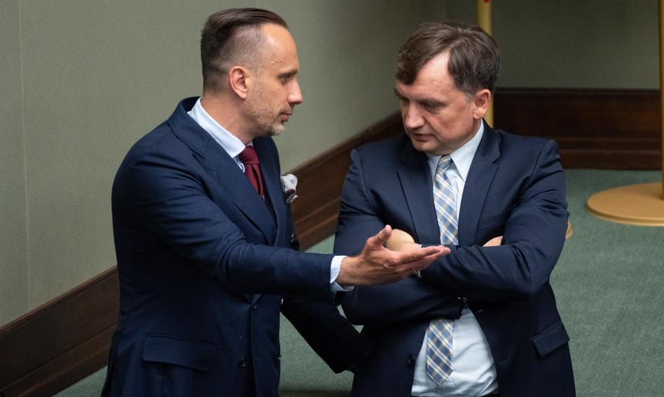 Heeft Kowalski politici geld uit het Justitiefonds aangeboden? Parlementslid van de Confederatie onthult details achter de schermen van Ziobro's ontmoeting