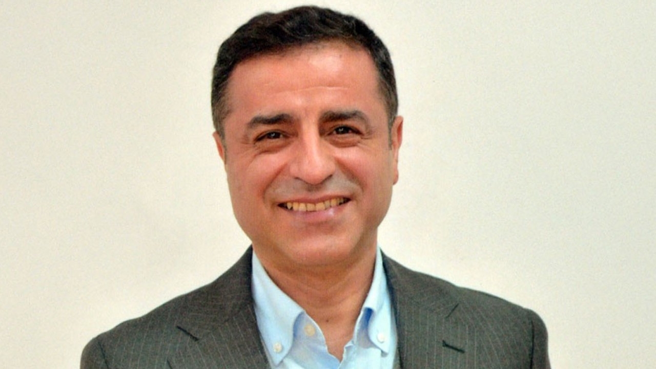 Demirtaş: Se la commissione avesse seppellito i quattro nomi e si fosse recata ad Anıtkabir, non ci sarebbero state divisioni.