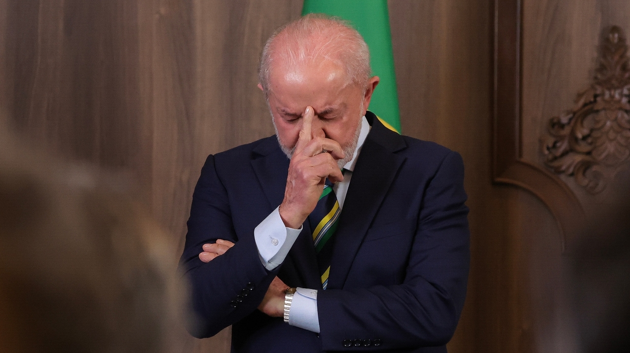 Lula, "utanç verici" INSS (Brezilya Sosyal Güvenlik Enstitüsü) bekleme listesini sonlandıracağına söz verdi, ancak bu sayı iki katına çıktı ve daha da artabilir.