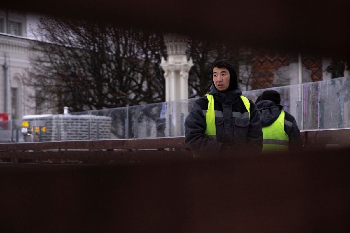 A Rússia está preparando uma reforma radical da força de trabalho estrangeira.