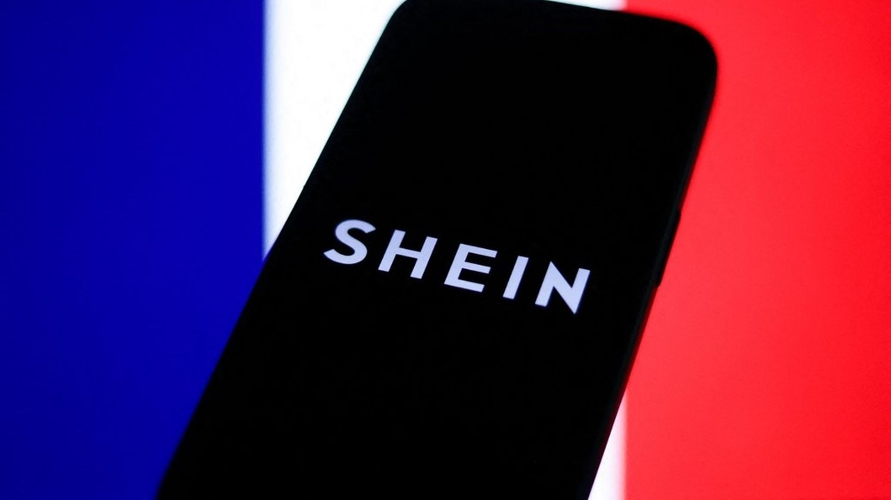 Fransa hükümeti, Shein platformunun artık "hiçbir yasadışı ürün" satmadığını ve şu ana kadar Fransa'da askıya alınmaktan kurtulduğunu duyurdu.