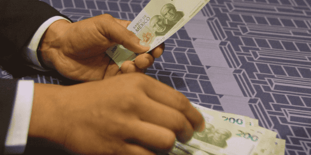 Mexiko steht vor einer beispiellosen Finanzkrise, warnen Experten.